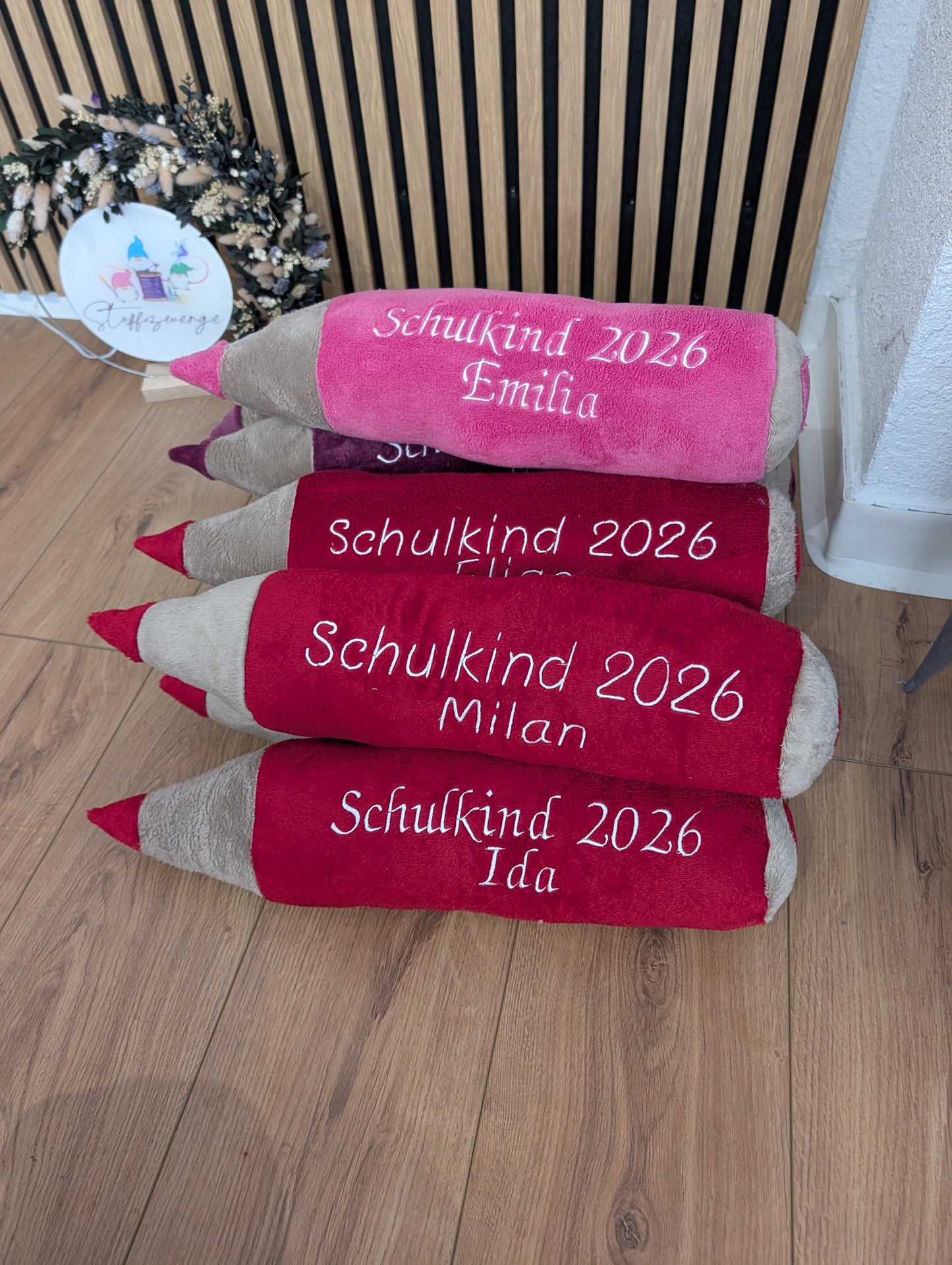 Stiftkissen mit Bestickung