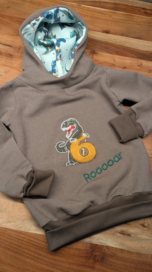 Individuelle Stickereien für Pullis und mehr