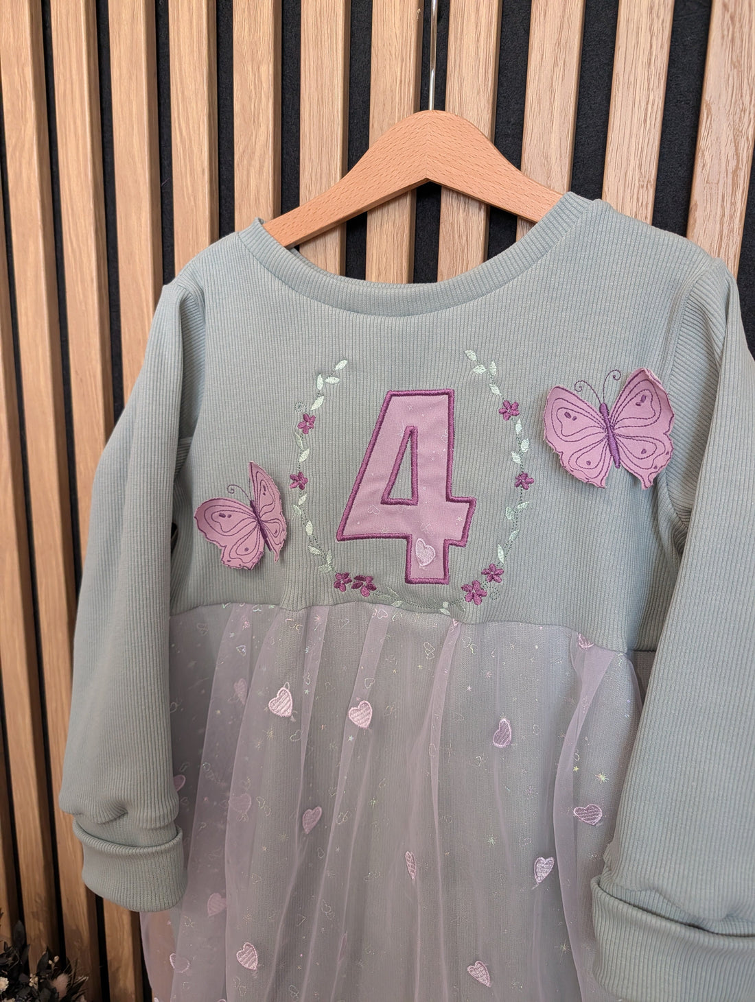 Geschenke mit Herz: Ein Besuch in der Pelchenhofener Straße 13