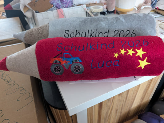 Stiftkissen mit Bestickung und Motiv